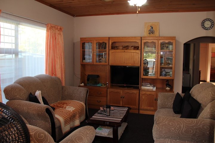 To Let 3 Bedroom Property for Rent in Denneoord Western Cape